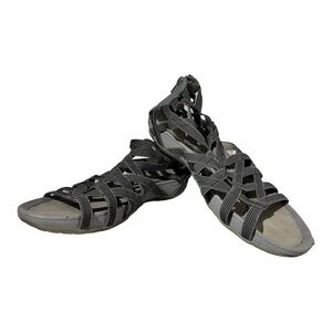 BareTraps womens Samina Gladiator Sandal Gray Size 7.5